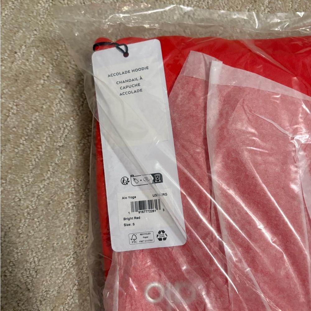 Alo Accolade Hoodie Bright Red NWT - Picture 5 of 7